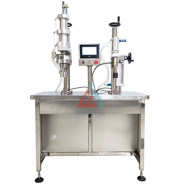 Halbautomatische Flaschenf&uuml;ll- und Verschlie&szlig;maschine
