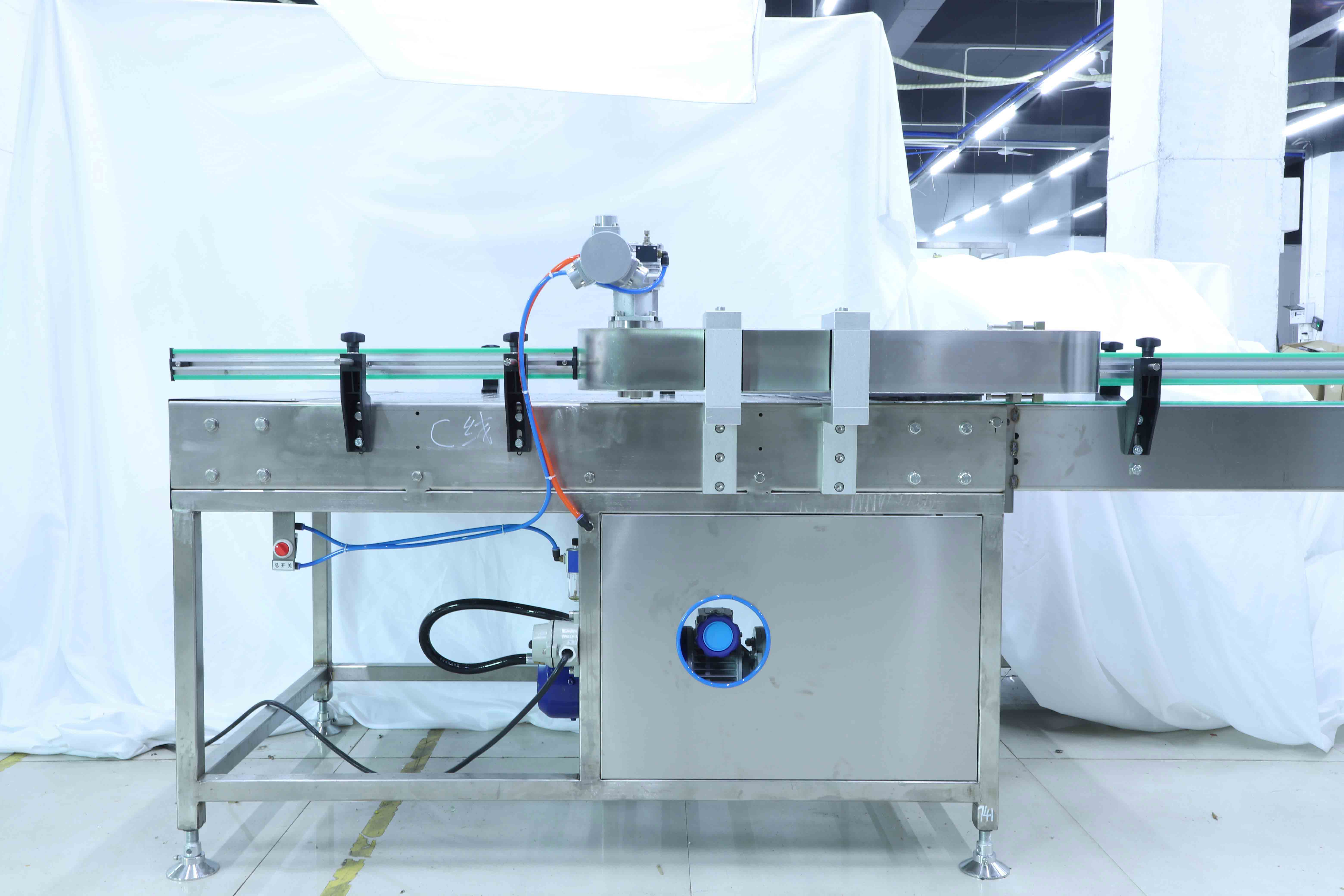 F&uuml;tterungsmaschine